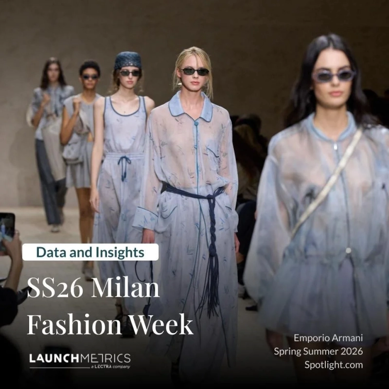 ミラノファッションウィークで開催されたエンポリオアルマーニの2026年春夏コレクションのランウェイの様子