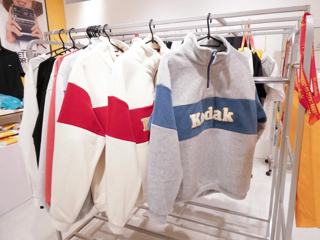 KODAK Apparelのフリーススウェット