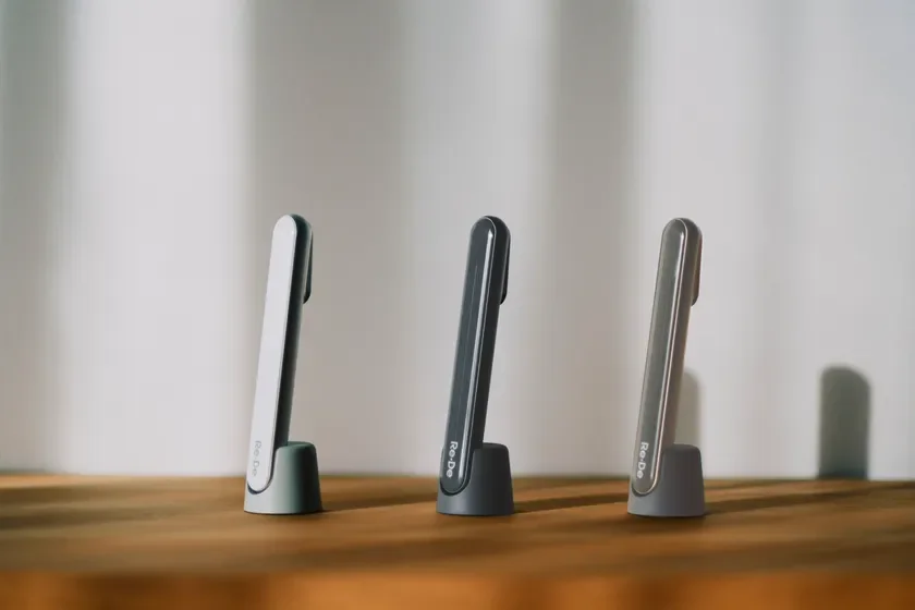 Re・De Suhada スティック美顔器のカラーバリエーション（ホワイト・スペースグレー・ヒュッゲグレー）