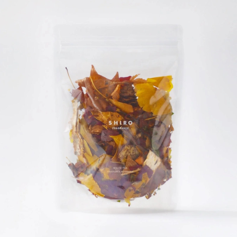 SHIROのホワイトティーフレグランスポプリのパッケージ